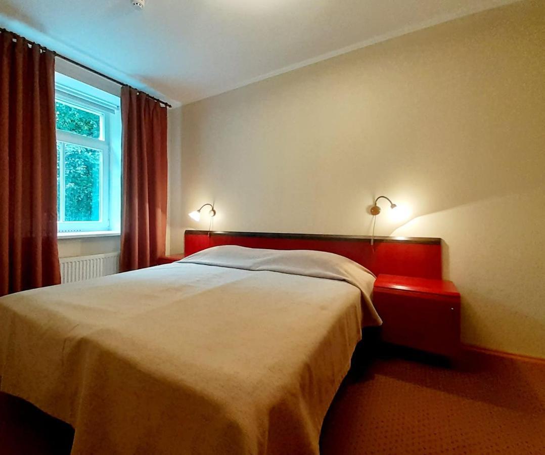 Hotel Kuelalistemaja Kukruse Residents à Kohtla-Järve Extérieur photo